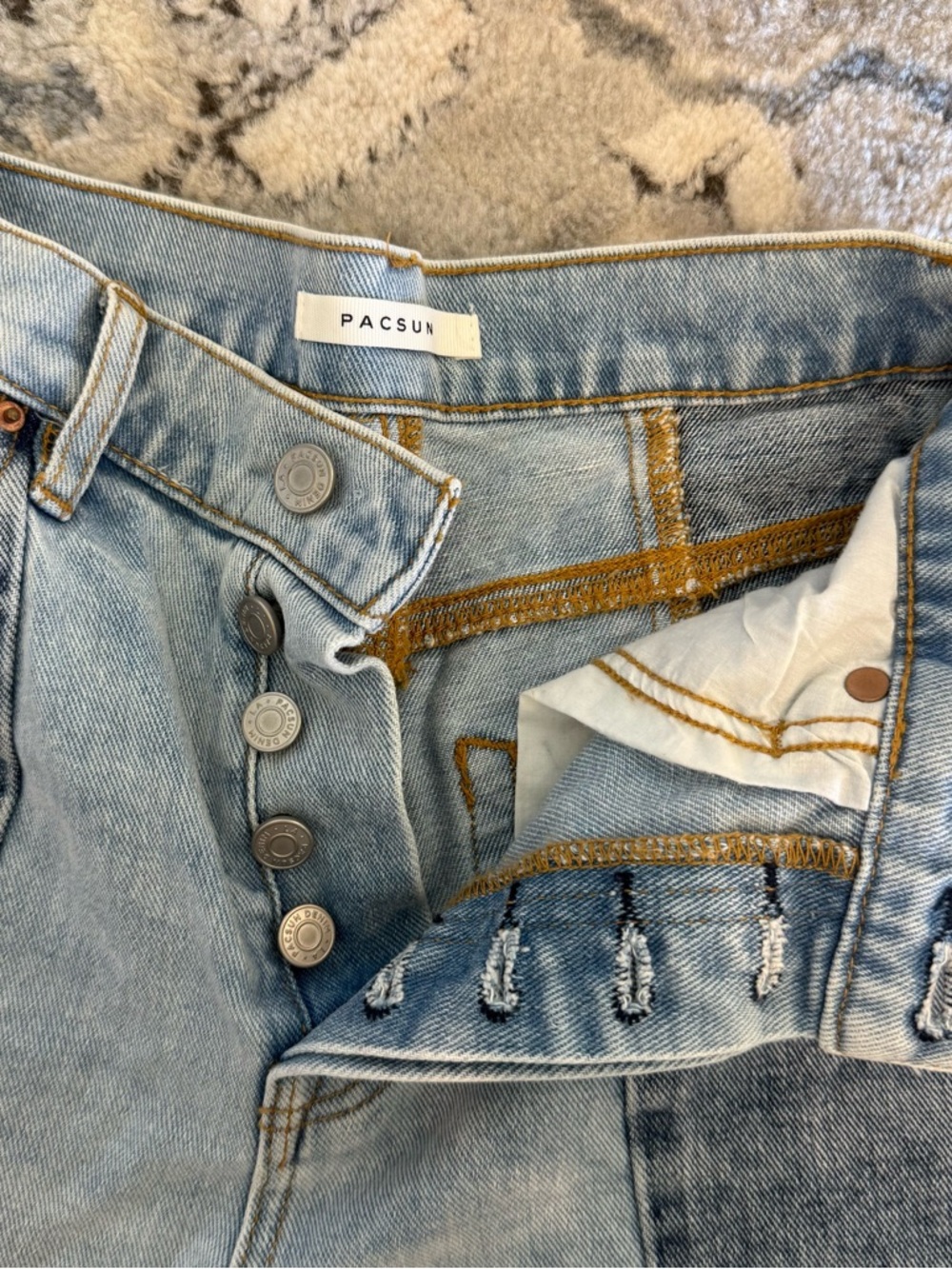 PacSun Two-Tone Light Blue Denim Cutoff Shorts - Picture 5 of 6